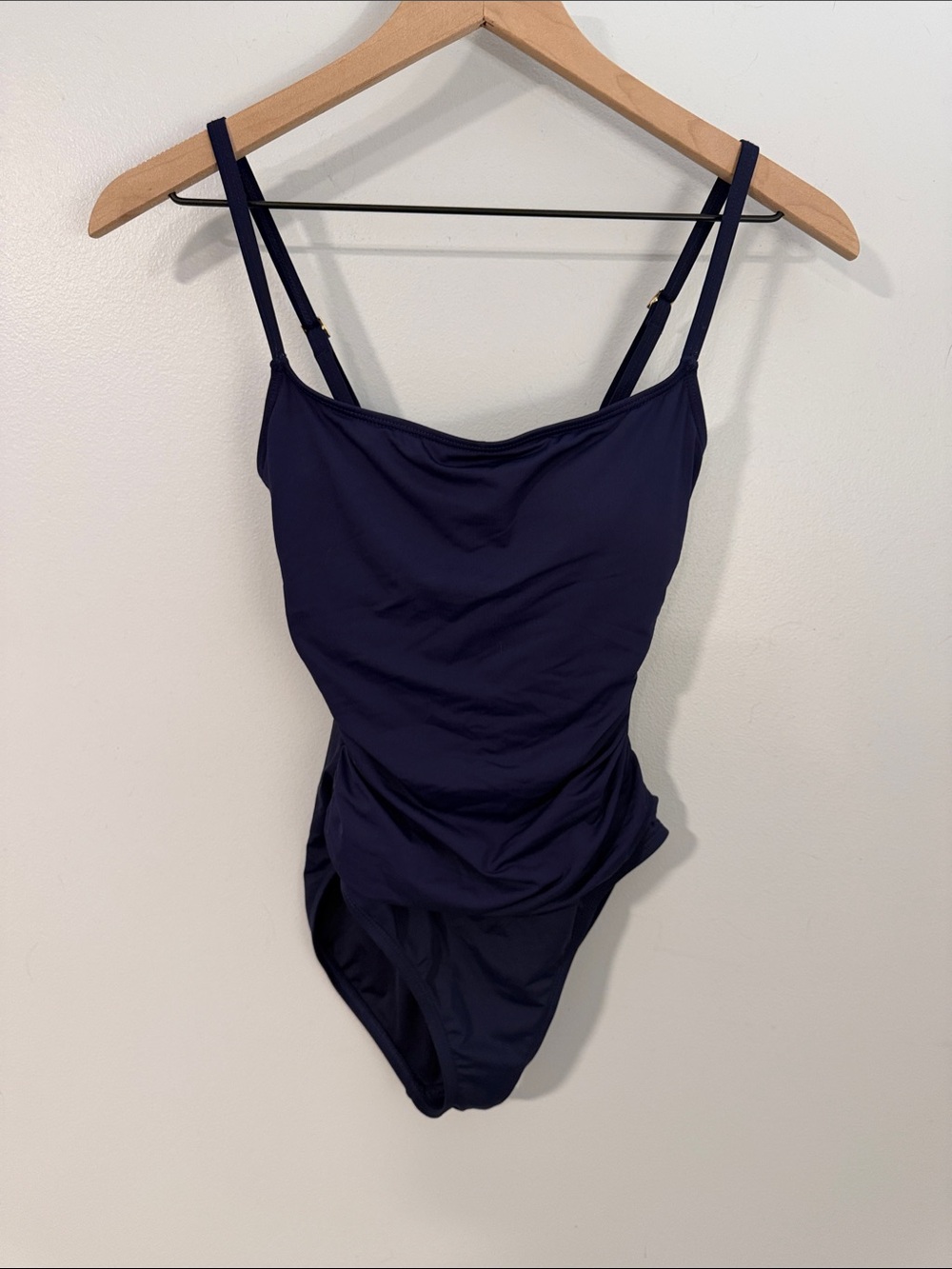 La Blanca Navy Blue Women’s Size 4 One-Piece Swimsuit